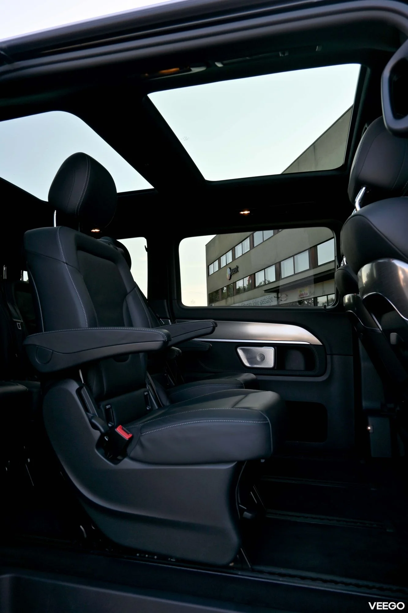 Mercedes-Benz V300 4MATIC BURMESTER LONG EXCLUSIVE FACELIFT 2 174kW