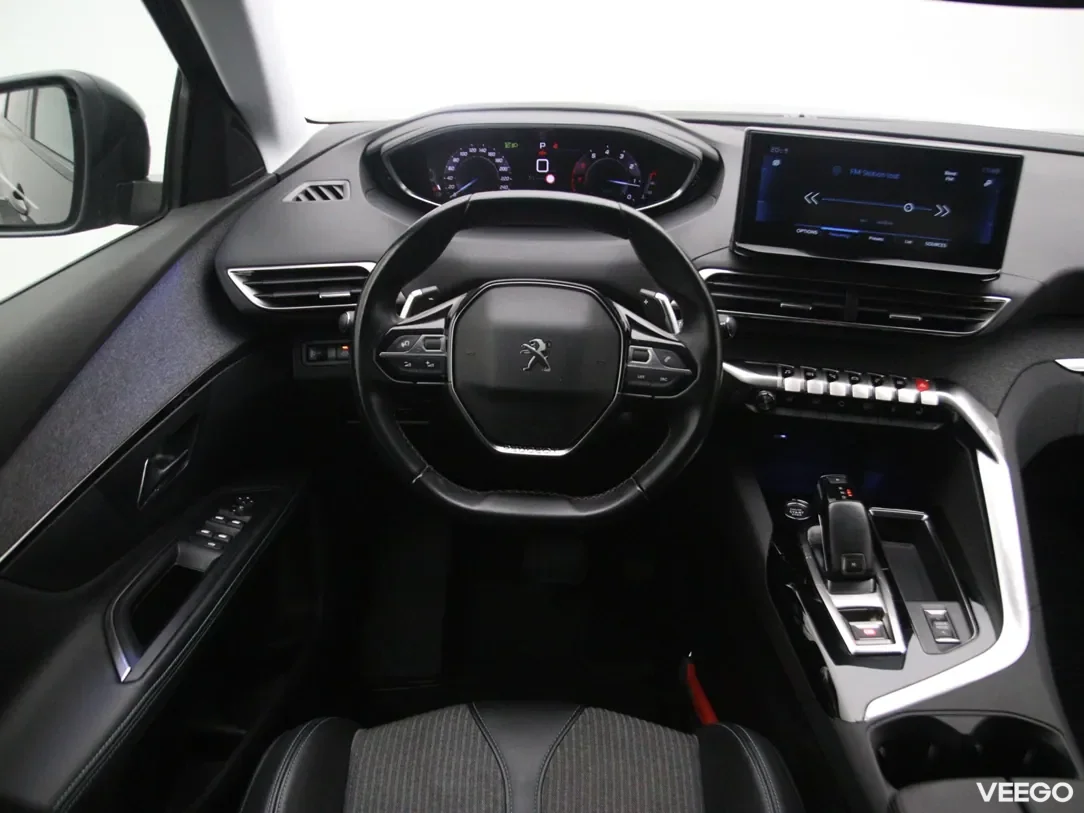 Peugeot 5008 1.2 96kW