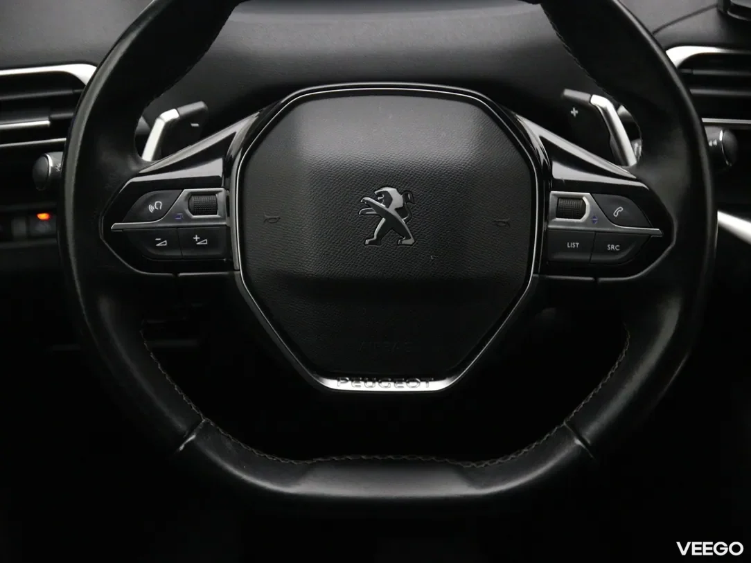 Peugeot 5008 1.2 96kW