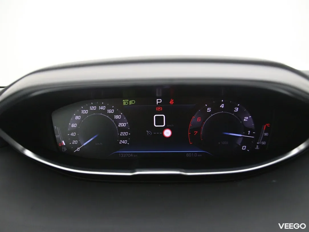 Peugeot 5008 1.2 96kW