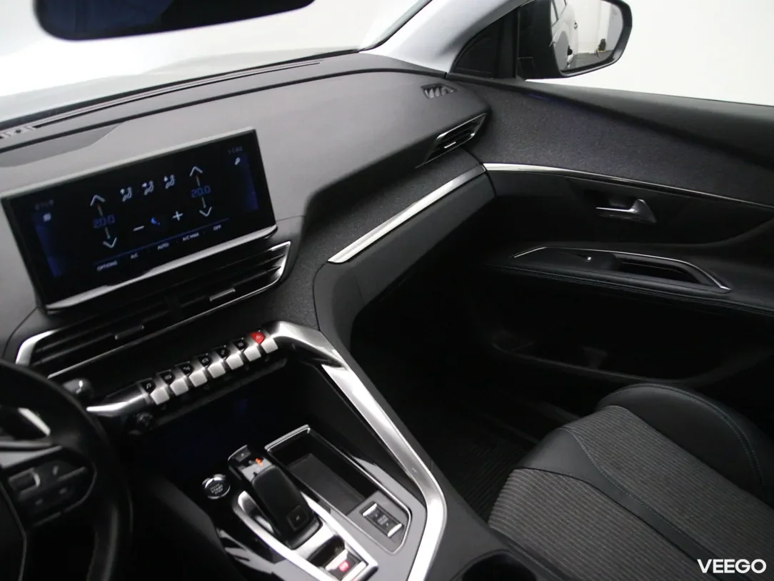 Peugeot 5008 1.2 96kW