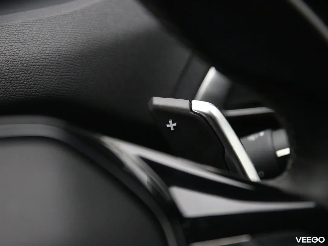 Peugeot 5008 1.2 96kW