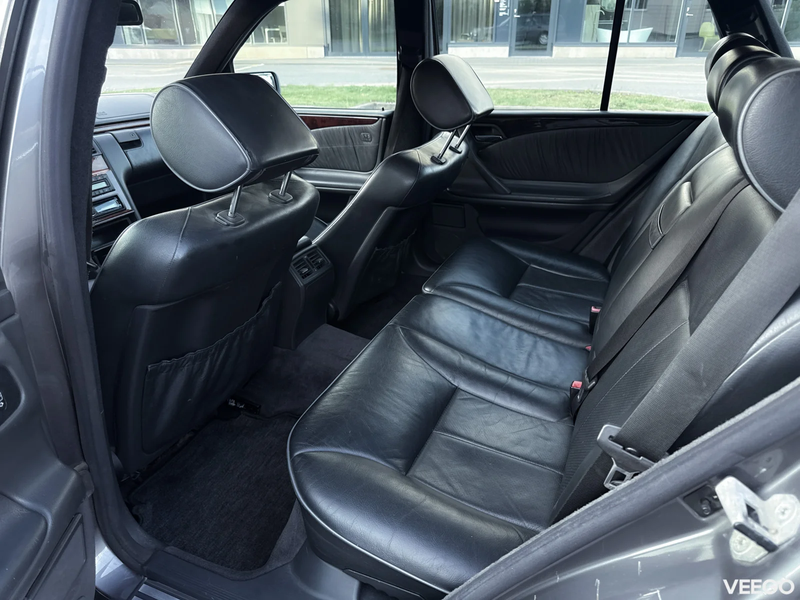 Mercedes-Benz E300 OM606 3.0 140kW