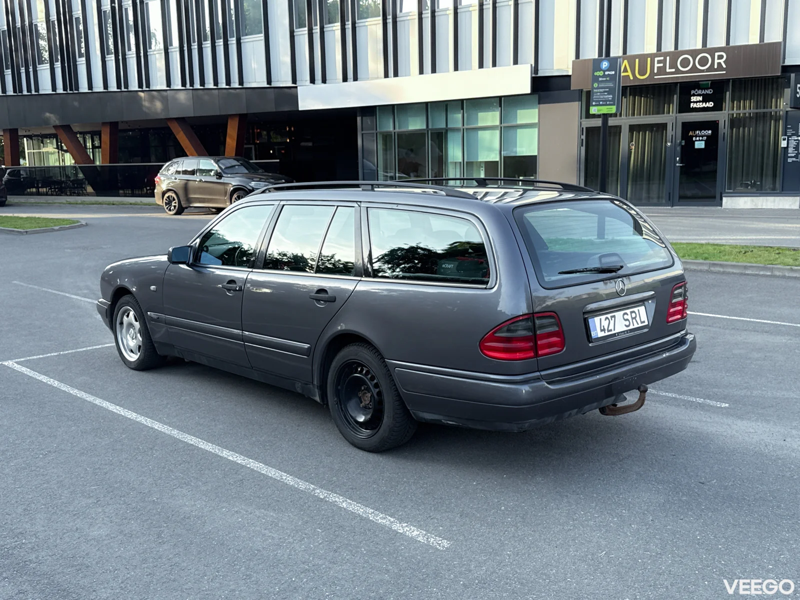 Mercedes-Benz E300 OM606 3.0 140kW