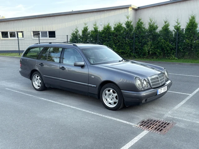 Image of Mercedes-Benz E300 OM606 3.0 140kW