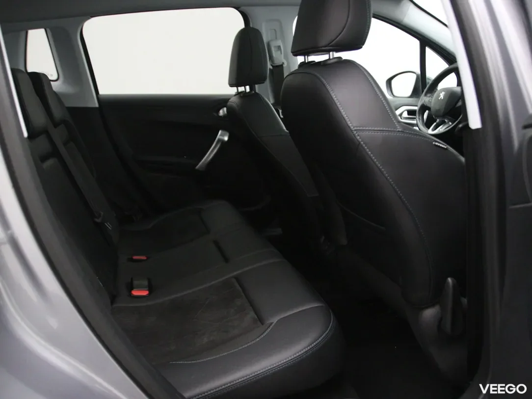 Peugeot 2008 1.2 96kW