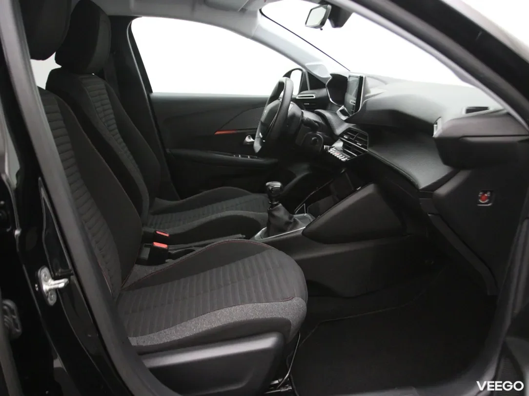 Peugeot 208 1.2 74kW