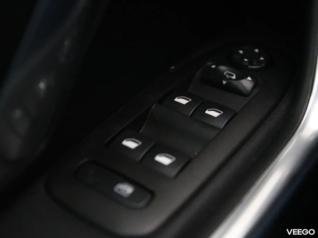 Peugeot 2008 1.2 96kW