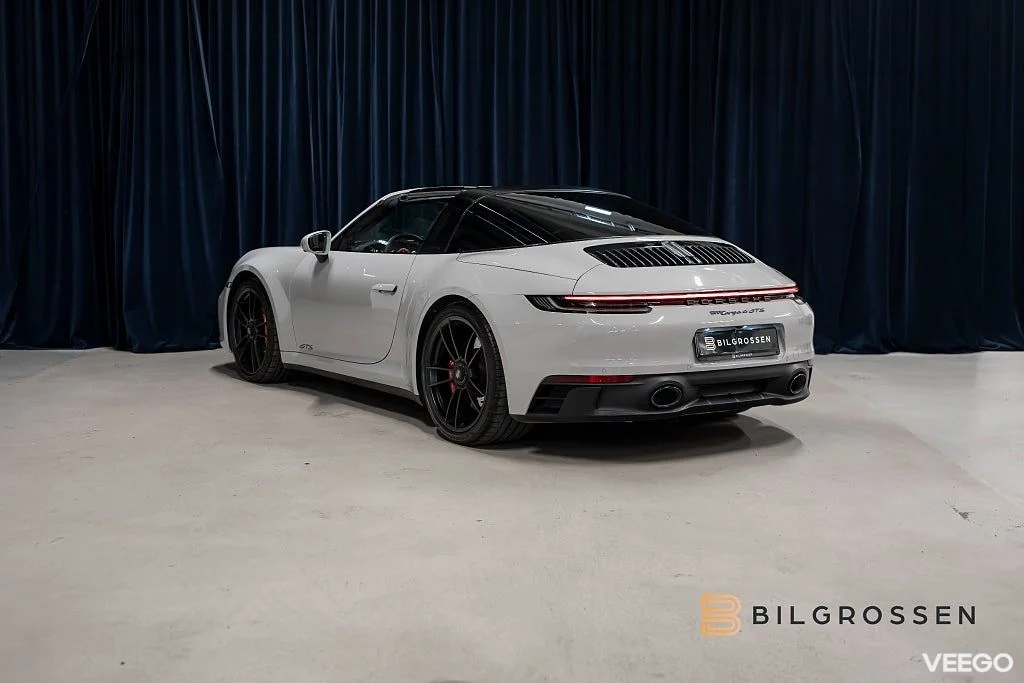 Porsche 911 Targa 4 GTS Lyft Bakaxel Sport Chron Plus Sportavg 353kW