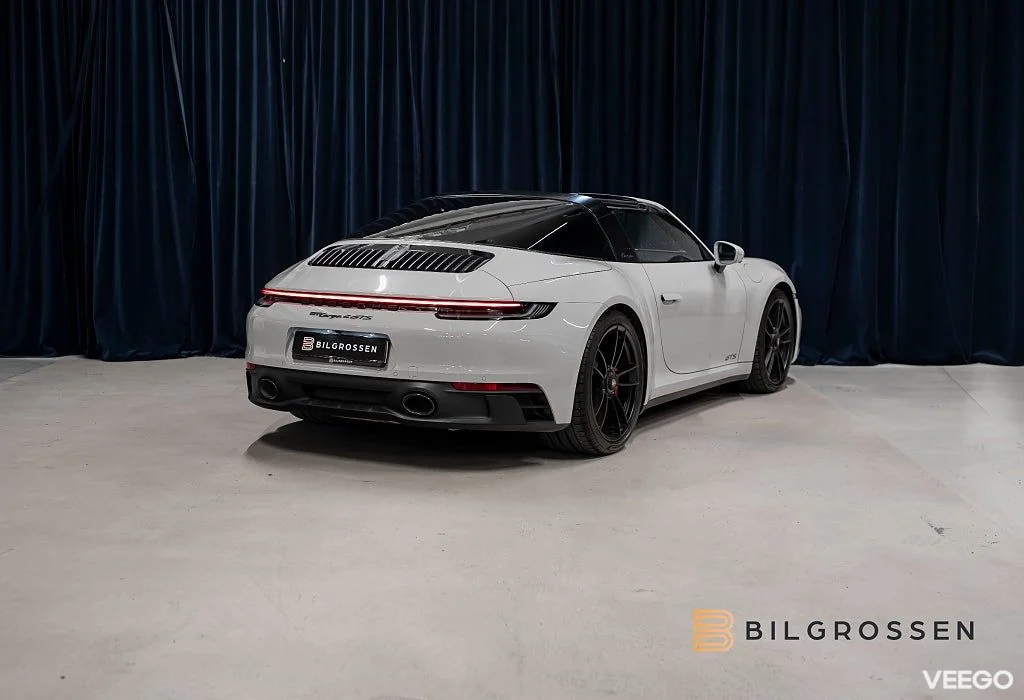 Porsche 911 Targa 4 GTS Lyft Bakaxel Sport Chron Plus Sportavg 353kW