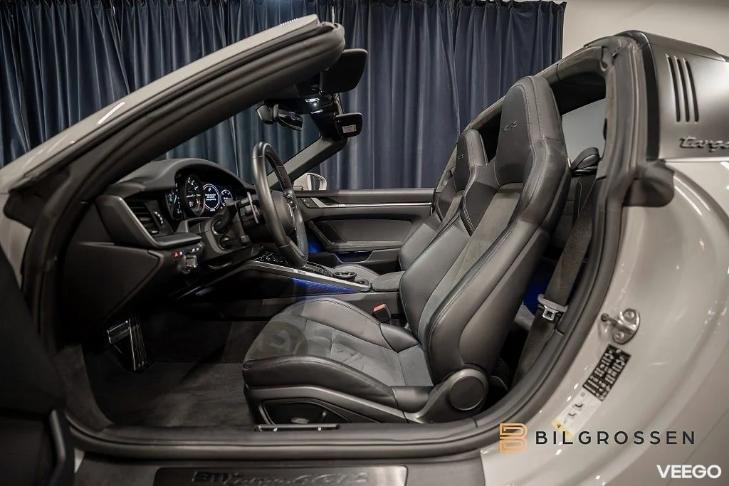 Porsche 911 Targa 4 GTS Lyft Bakaxel Sport Chron Plus Sportavg 353kW