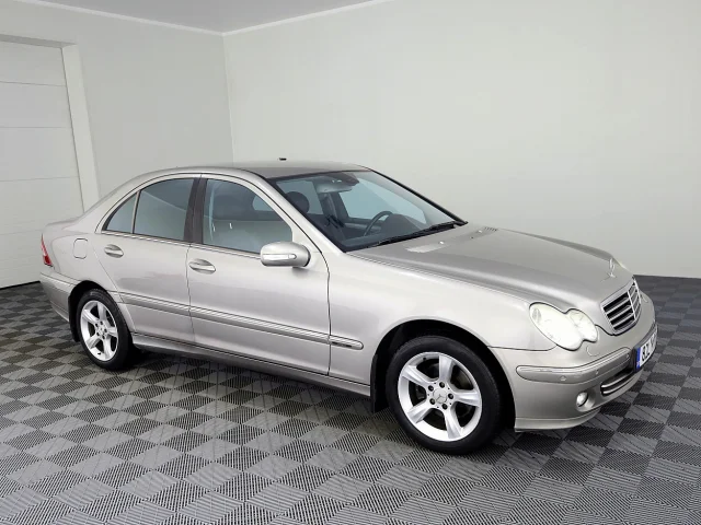 Image of Mercedes-Benz C200 1.8 121kW