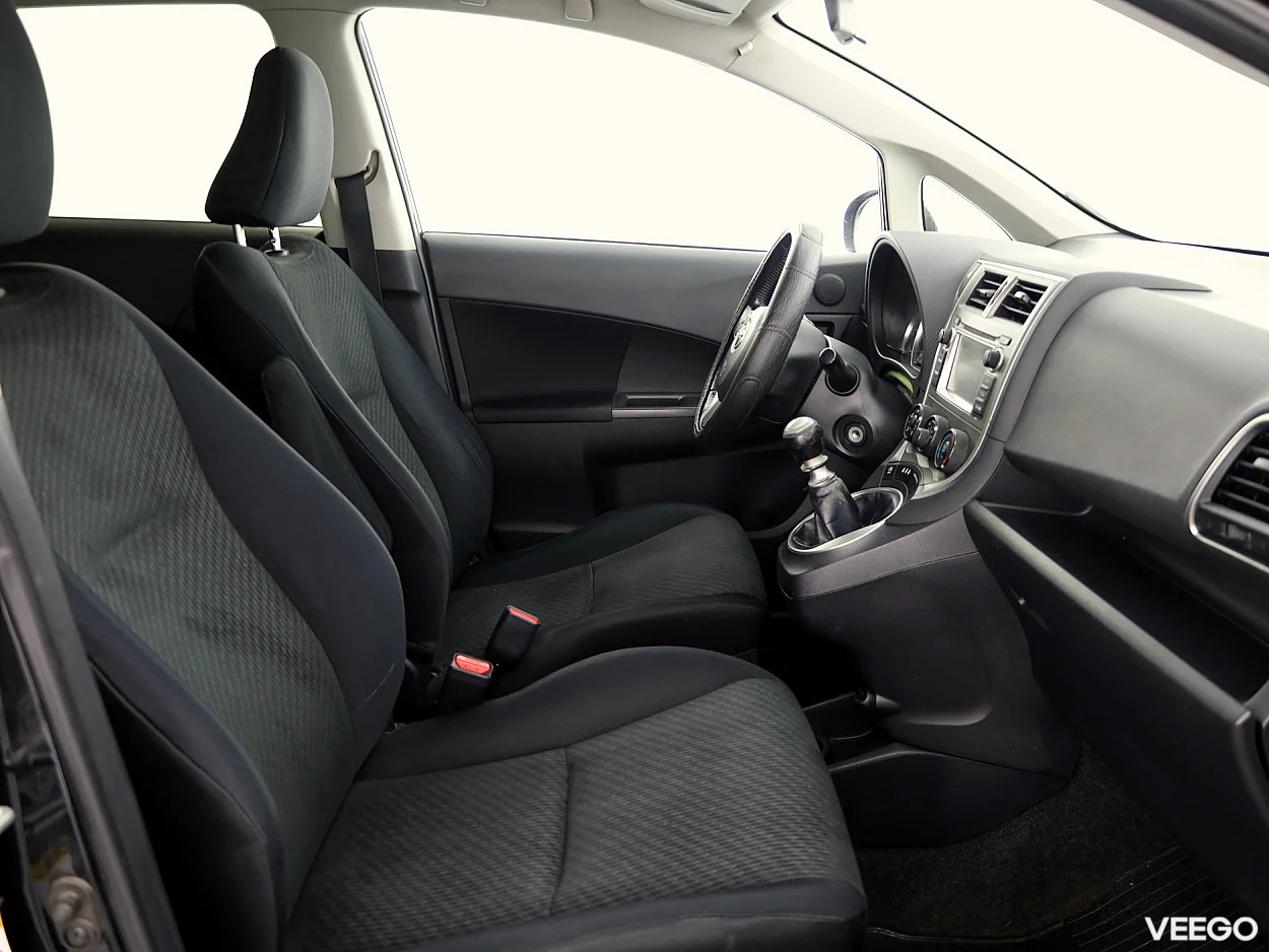 Toyota Verso-S 1.3 73kW