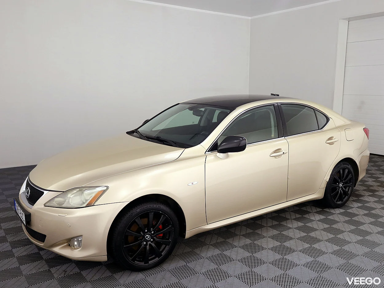 Lexus IS 220 2.2 130kW