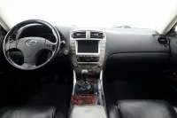 Lexus IS 220 2.2 130kW thumbnail