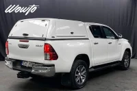 Toyota Hilux DH 2.8 4WD 204HK /Kåpa /Drag /Moms 150kW