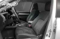 Toyota Hilux DH 2.8 4WD 204HK /Kåpa /Drag /Moms 150kW