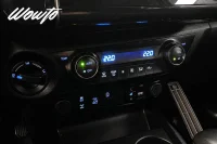 Toyota Hilux DH 2.8 4WD 204HK /Kåpa /Drag /Moms 150kW