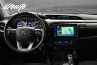 Toyota Hilux DH 2.8 4WD 204HK /Kåpa /Drag /Moms 150kW