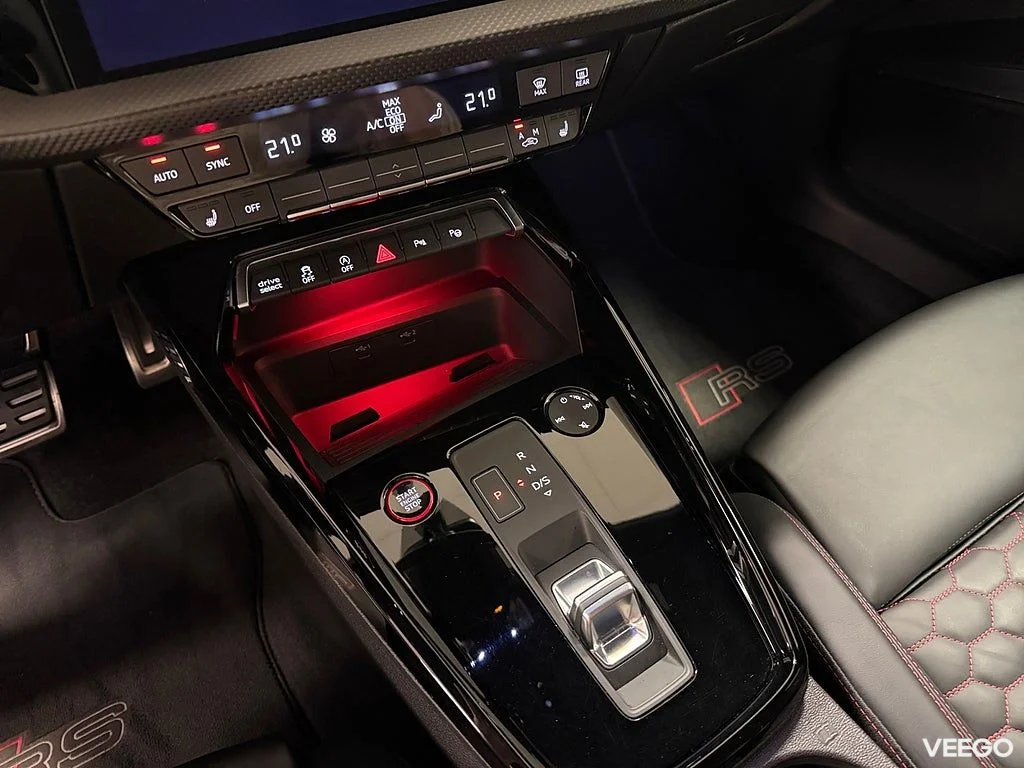 Audi RS 3 Sedan 400HK /RS-Design+ /HuD /Sportavgas /Se Spec 294kW