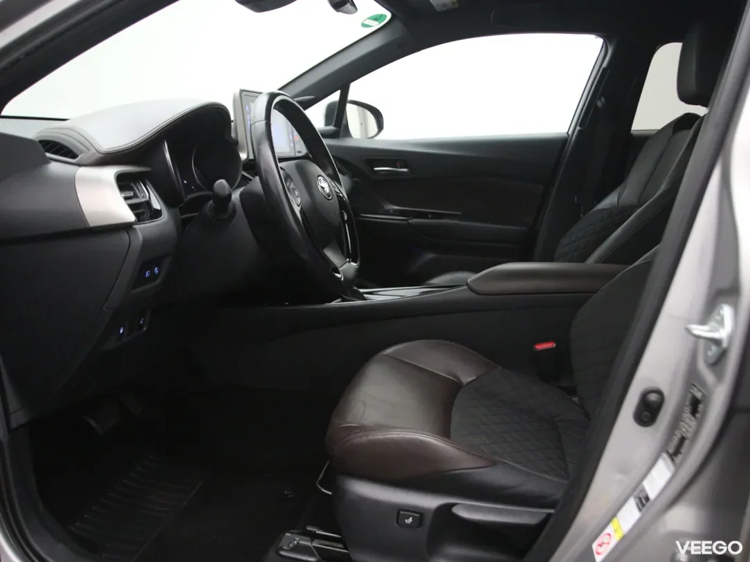 Toyota C-HR 1.8 90kW