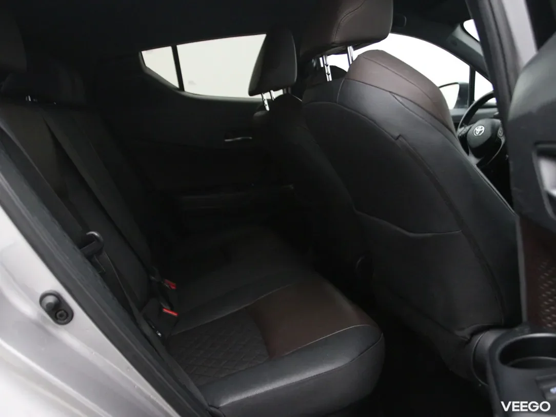 Toyota C-HR 1.8 90kW