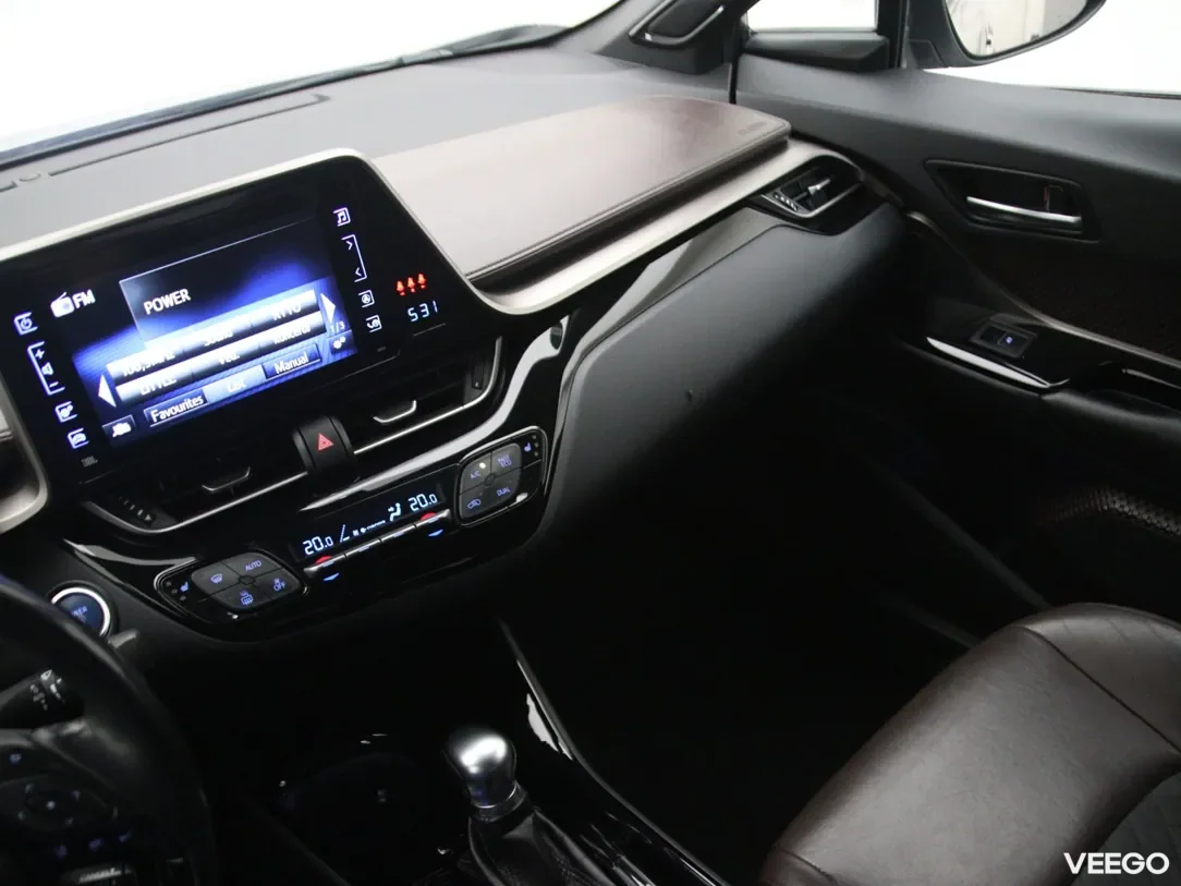 Toyota C-HR 1.8 90kW