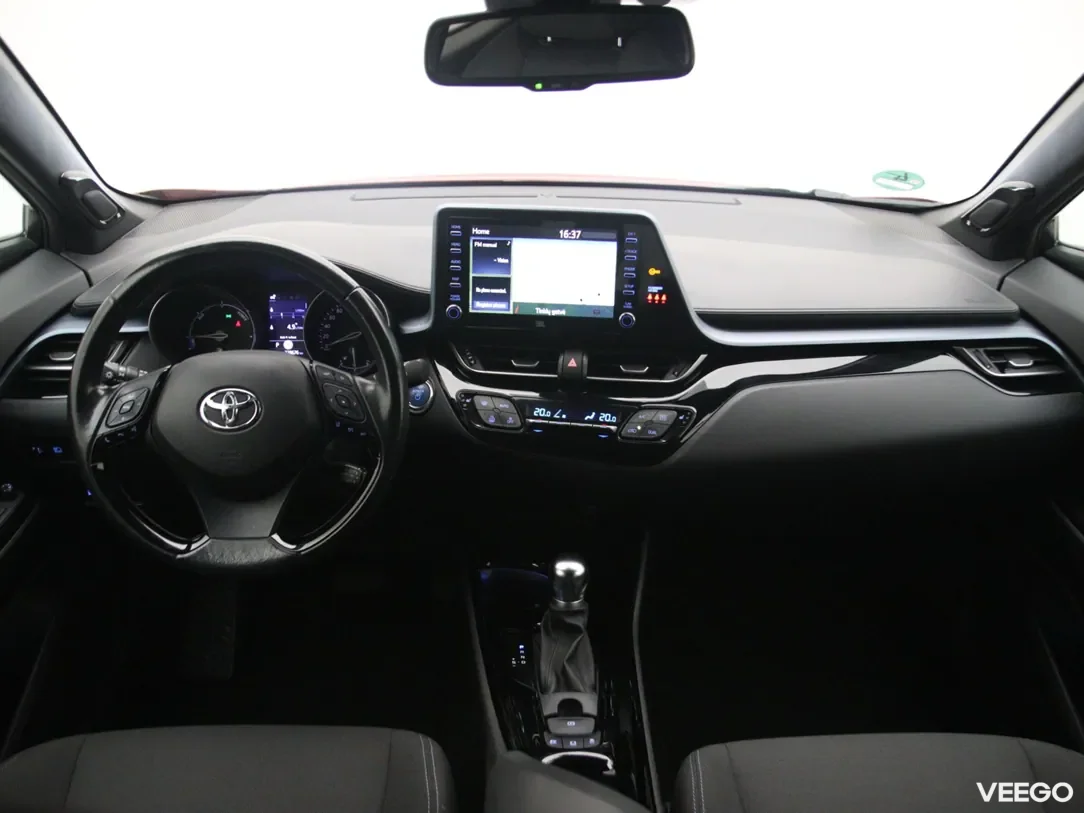 Toyota C-HR 2 135kW