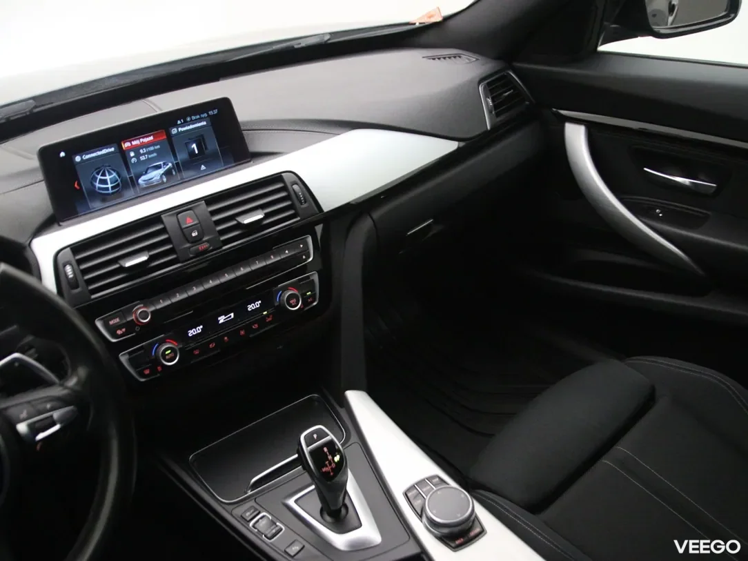 BMW 320 2 135kW
