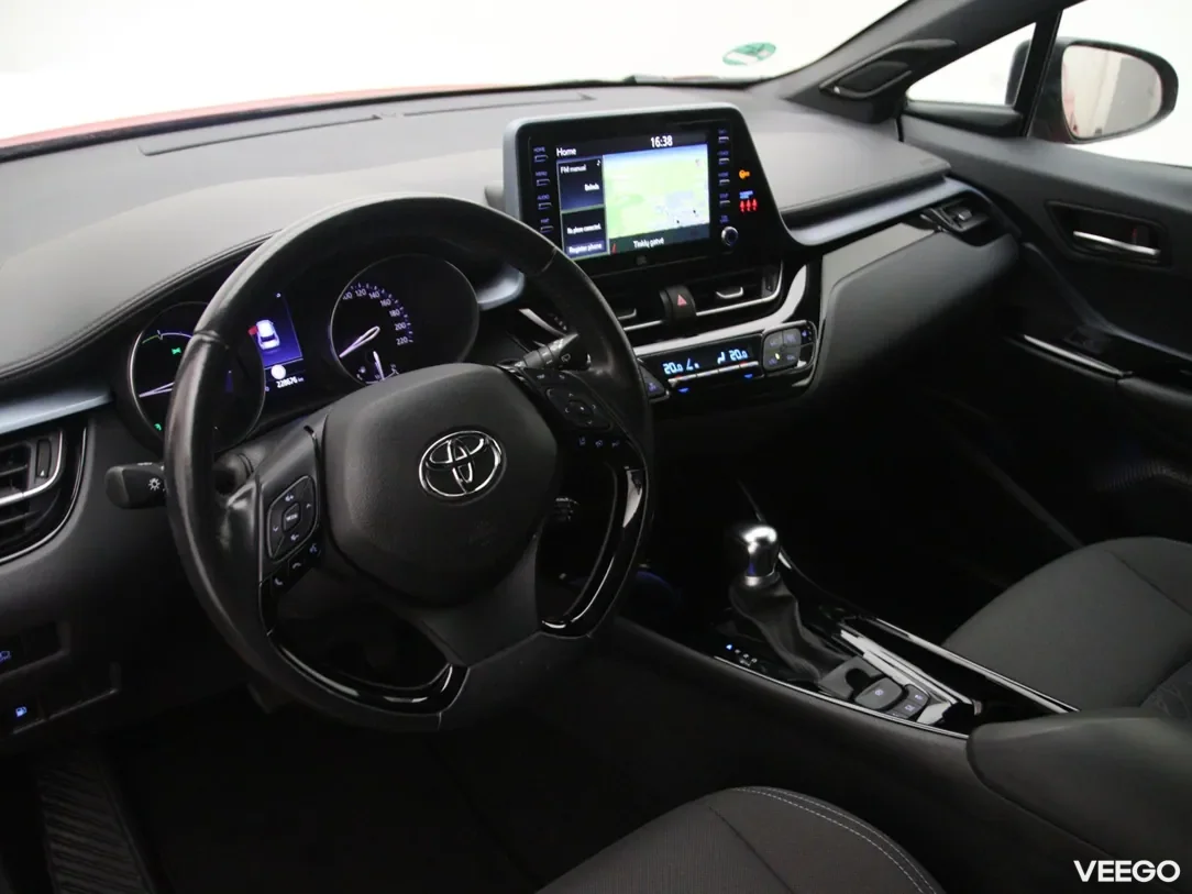Toyota C-HR 2 135kW