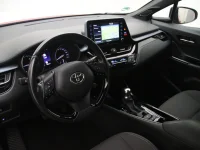 Toyota C-HR 2 135kW thumbnail