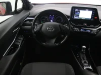 Toyota C-HR 2 135kW thumbnail