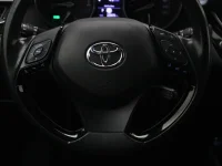 Toyota C-HR 2 135kW thumbnail