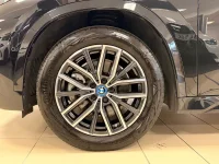 BMW iX1 xDrive30 M-sportpaket Head-up  Drag 0kW thumbnail