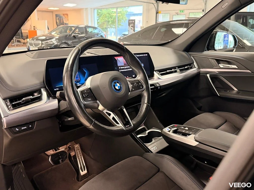 BMW iX1 xDrive30 M-sportpaket Head-up  Drag 0kW