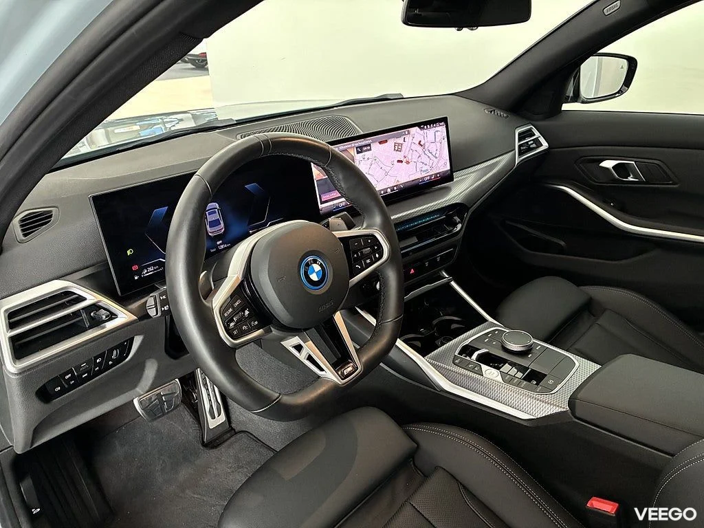 BMW 330 xDrive Sedan M Sport 18" Rattvärme Park Assist 0kW