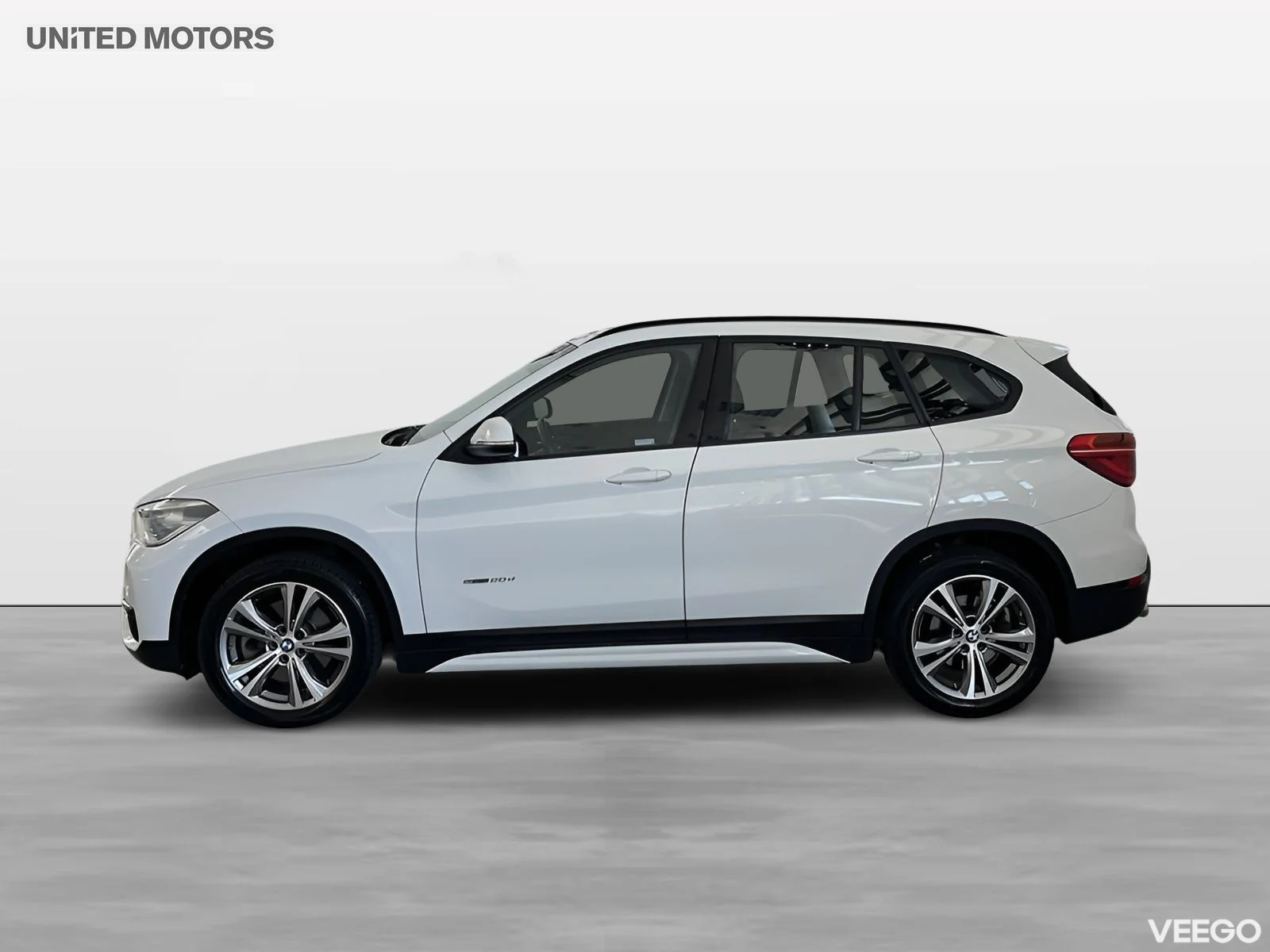BMW X1 sDrive 20d Sport Line Nav Drag Rattvärme PDC 0kW