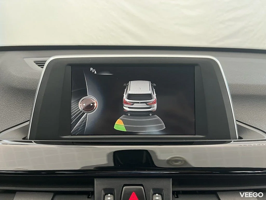 BMW X1 sDrive 20d Sport Line Nav Drag Rattvärme PDC 0kW