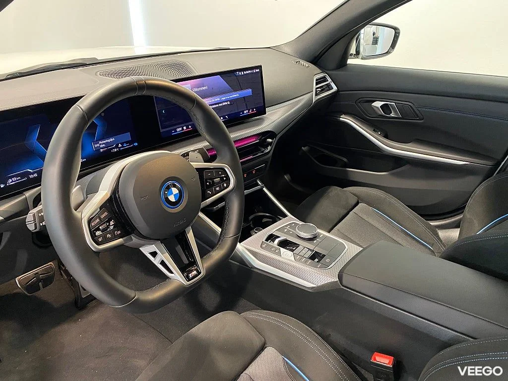 BMW 330 xDrive Sedan M-Sport Adap* Farthållare Drag 0kW