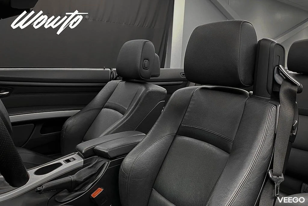 BMW 325 i Cab 218HK Comfort /Sv-Såld /2 Brukare/HiFi/Keyless 160kW