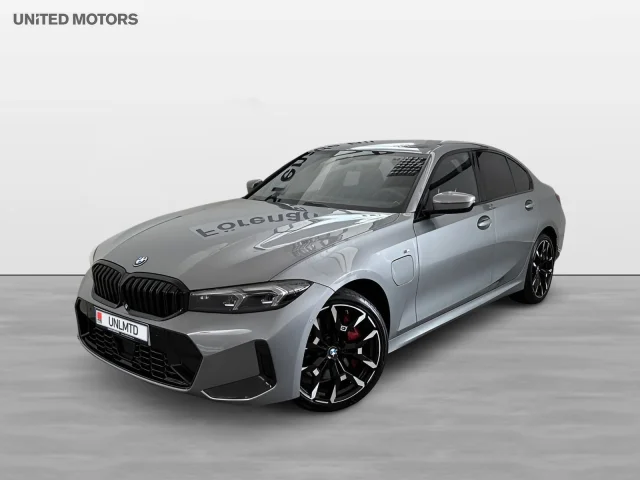 Image of BMW 330 xDrive Sedan M Sport Pro H/K Drag Comfort Access 0kW