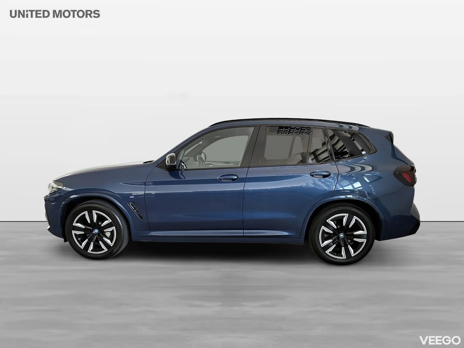 BMW iX3 Charged M Sport Panorama Rattvärme Drive/ParkAssist 0kW
