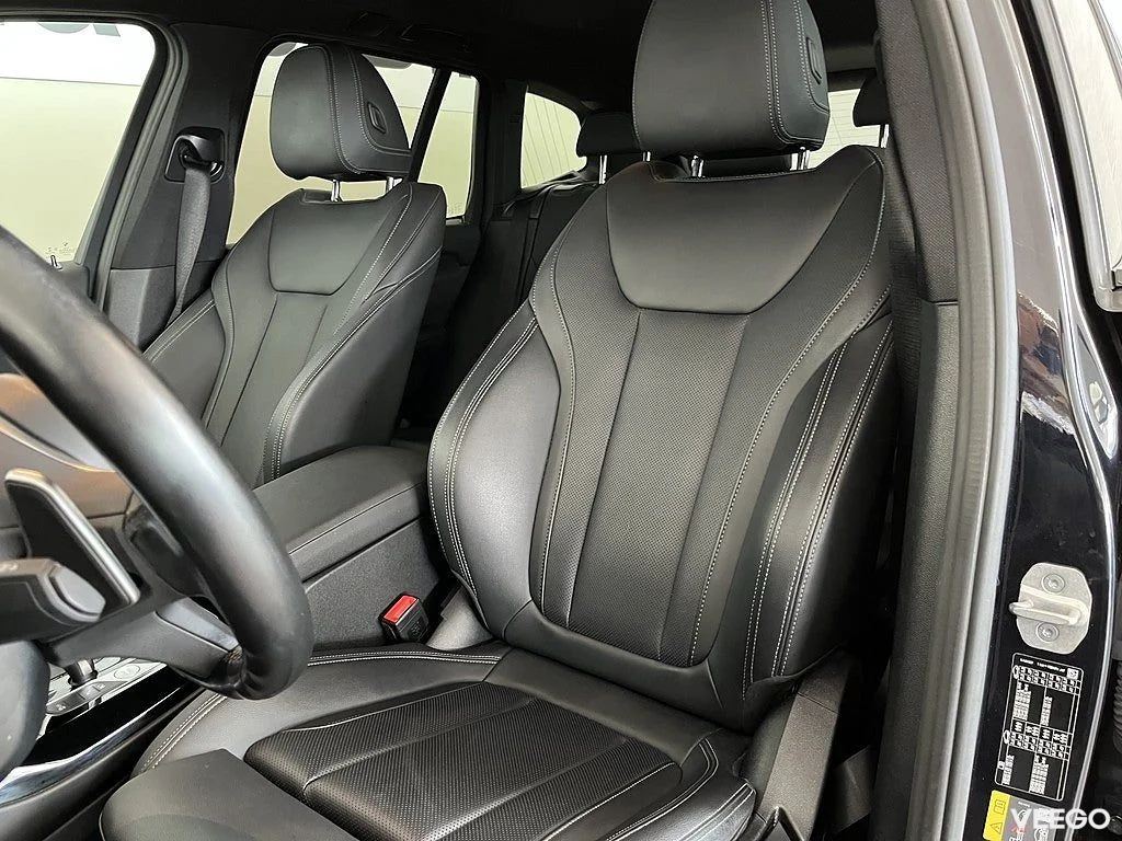 BMW X3 xDrive30e M Sport HiFi Rattvärme Drag Park Assist 0kW