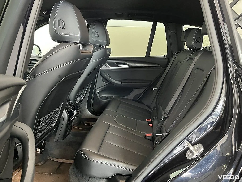 BMW X3 xDrive30e M Sport HiFi Rattvärme Drag Park Assist 0kW