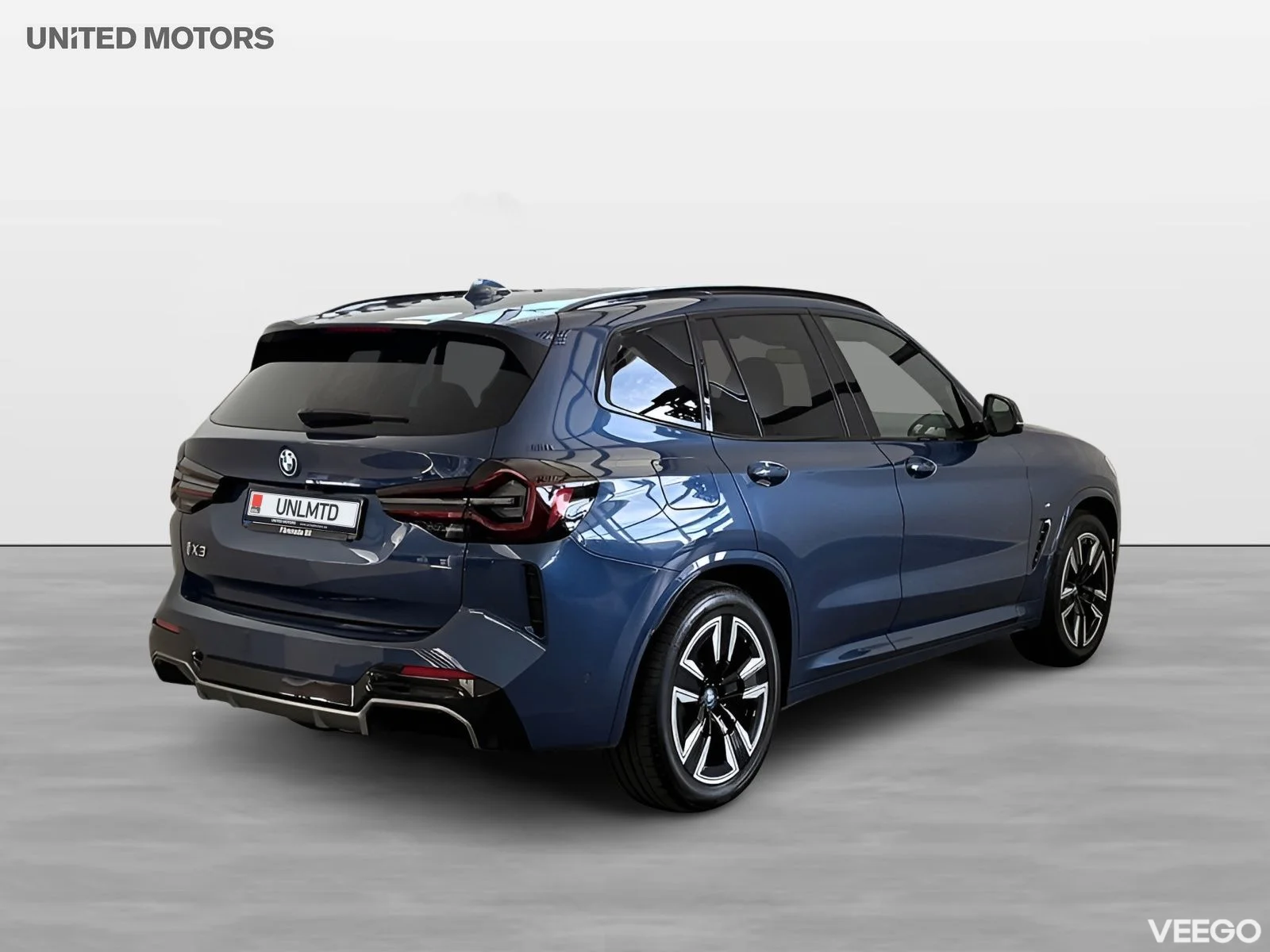 BMW iX3 Charged M Sport Panorama Rattvärme Drive/ParkAssist 0kW