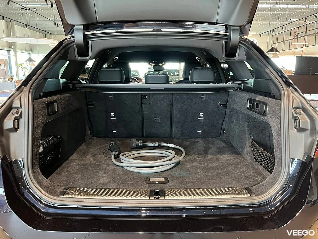 BMW 530 xDrive Touring M Sport Pro D/A Pro H/K Elstolar Drag 220kW