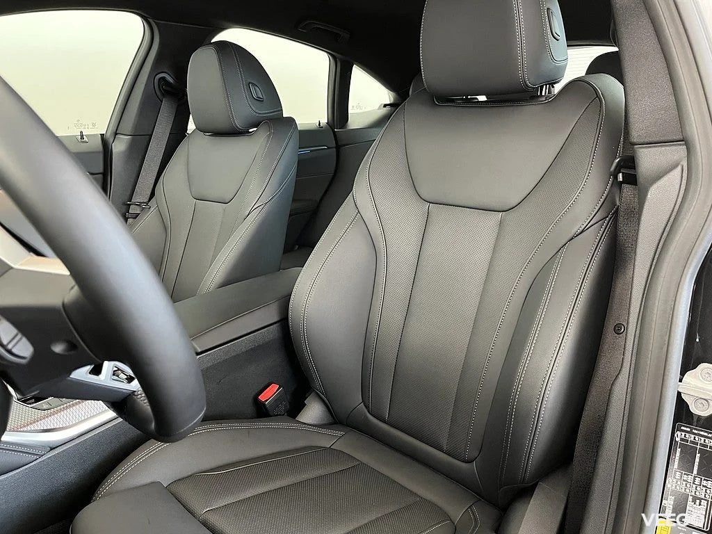 BMW i4 eDrive40 M Sport Rattvärme 18" Drag Park Assist 0kW