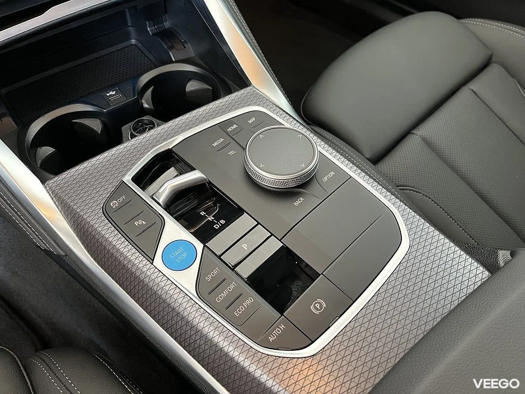BMW i4 eDrive40 M Sport Rattvärme 18" Drag Park Assist 0kW