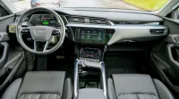 Audi Q8 e-tron QUATTRO B&W LUXURY+ S-LINE SAFETY PRO FULL 300kW thumbnail