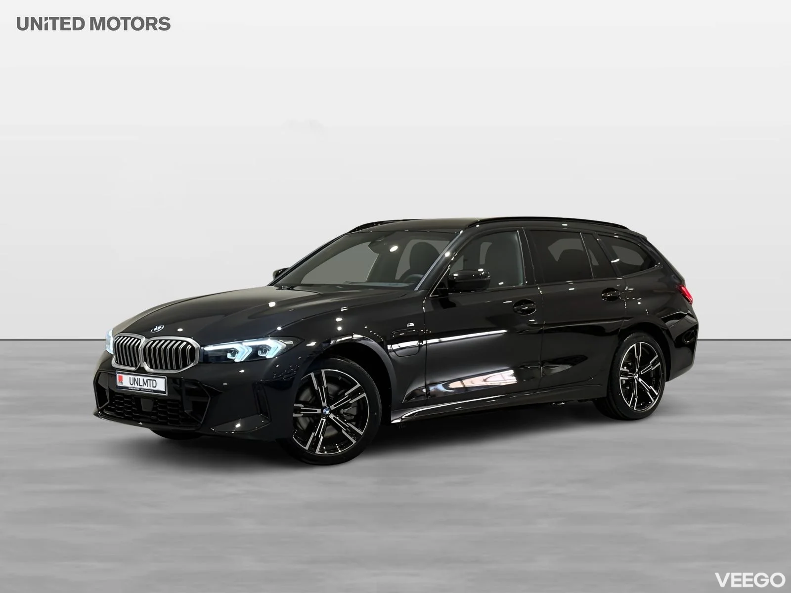 BMW 330 xDrive Touring M Sport Drag Adpt Farth HiFi Kamera 18" 0kW